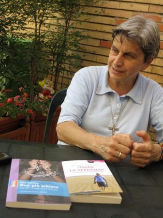 La hermana Rita Giaretta escribe una carta a Francisco para hablar de misericordia y mujere