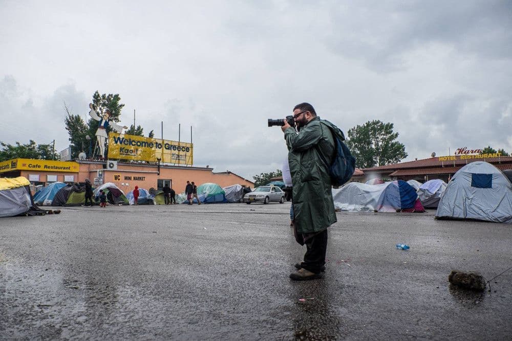Nos ponemos tras el visor de Jesús Blasco de Avellaneda, el fotoperiodista de las fronteras