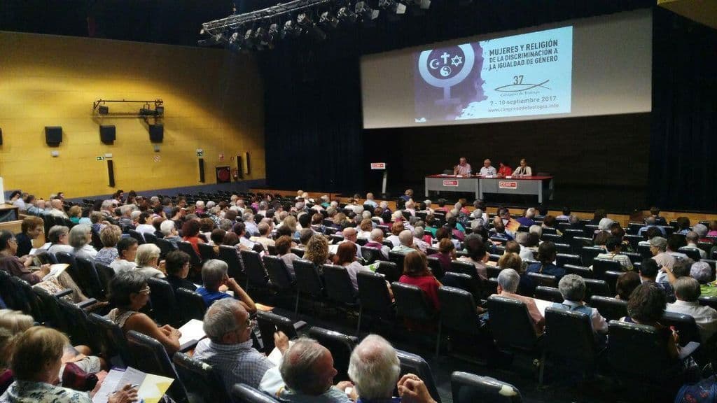 Mensaje del 37 congreso de teología, Mujeres y Religión