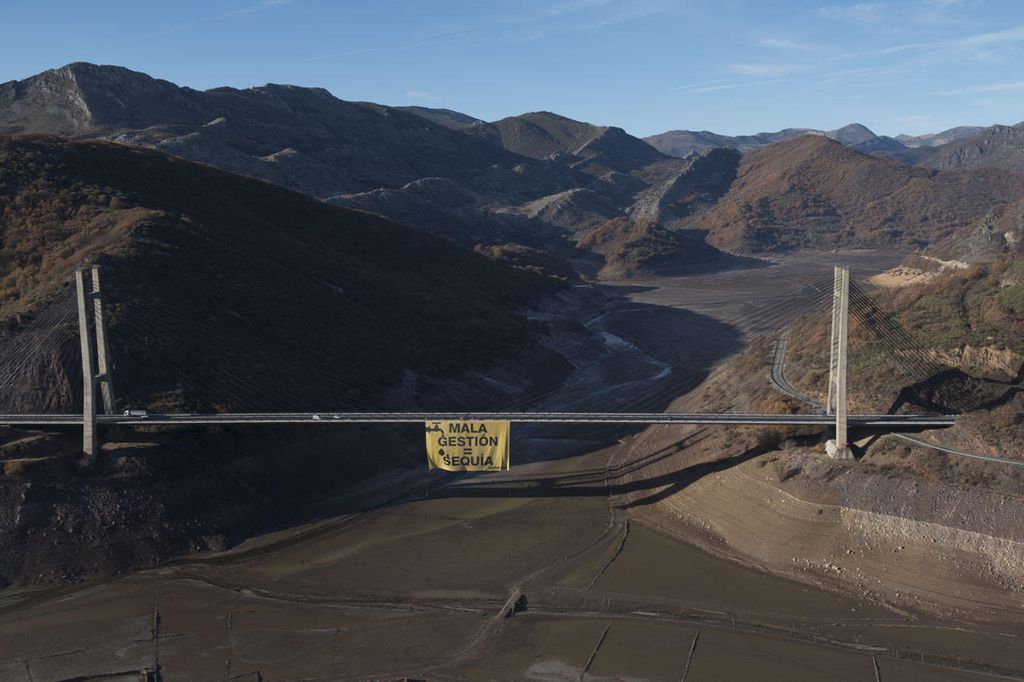 Los productos ecológicos, la energía y el agua tres retos para la sociedad española