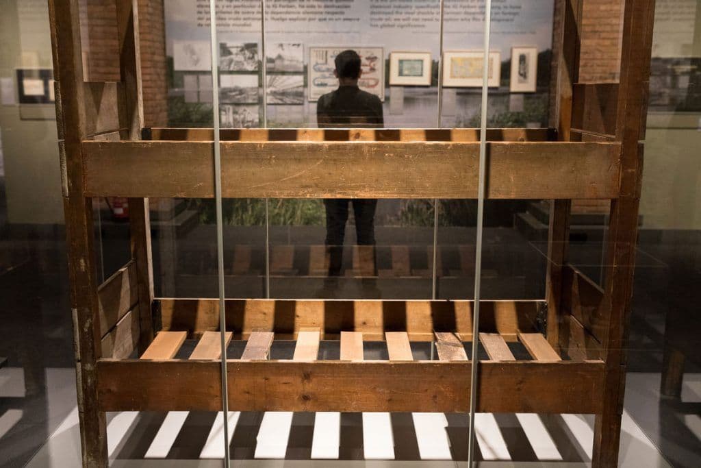 La exposición sobre Auschwitz refleja el horror y la muerte que se produjo